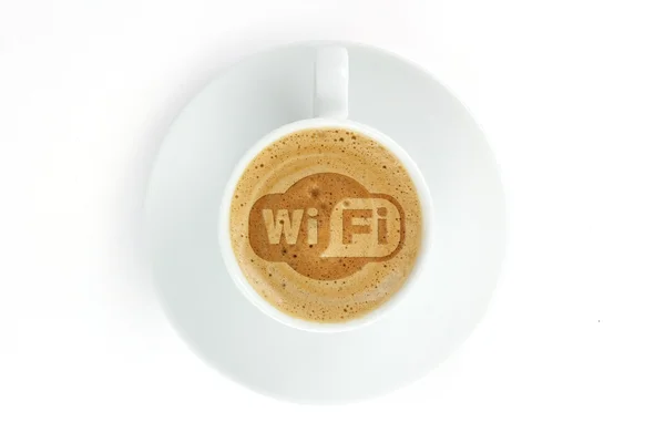 Символ нарисован на кофейной пены "Wi-Fi " — стоковое фото