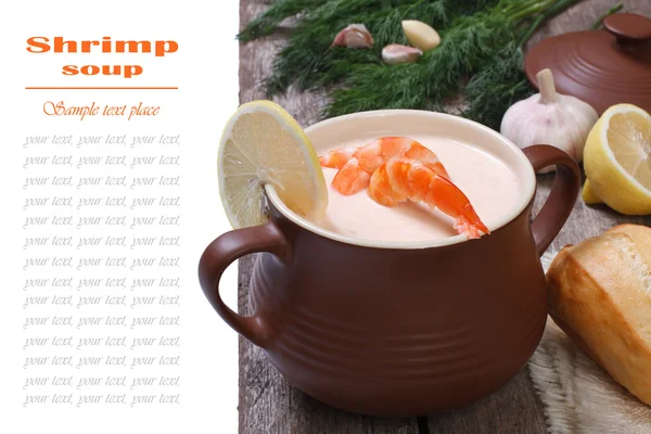Puree soup with meat shrimp with lemon isolated — Stock Photo, Image