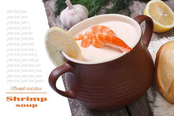 Cream soup shrimp isolated on the wooden table — Stock Photo, Image