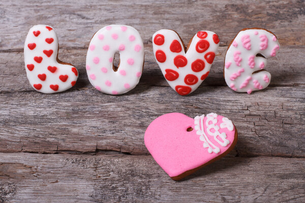 Открытка на День Святого Валентина. Слово любовь и сердце кулинарии на
