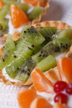 kivi ve mandarin closeup tablo ile tartlets