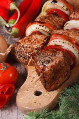 Nefis ızgara sebzeli dikey. yakın çekim