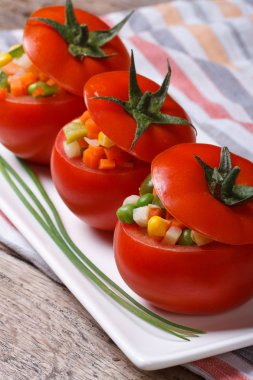 sebze ile dikey taze domates dolması