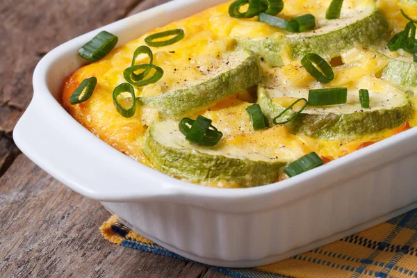 Κολοκύθι κατσαρόλα με τυρί, αυγά και πράσινο κρεμμύδι — Φωτογραφία Αρχείου