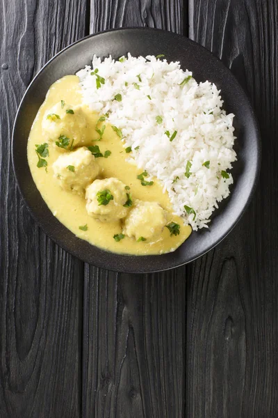 Boller Karry Albóndigas Cerdo Curry Suave Con Arroz Cerca Plato — Foto de Stock