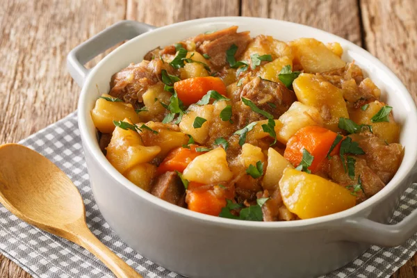 Scottish Stovies Traditional Comfort Food Potatoes Meat Other Vegetables Close — Stock Photo, Image