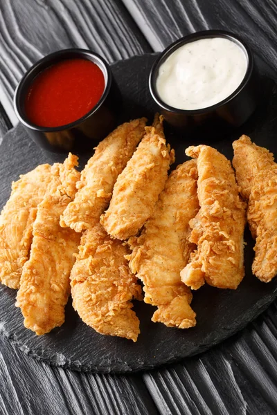 Deep Fried Chicken Strips Spicy Sauce Mayonnaise Close Black Tray — Stockfoto