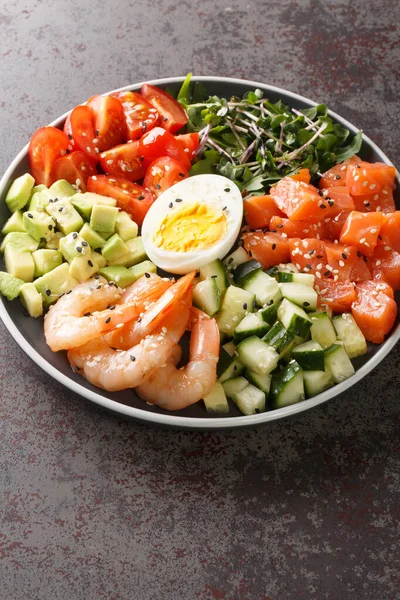 Delicious Healthy Salad Salmon Shrimp Eggs Avocado Cucumber Tomatoes Close — Stock Photo, Image
