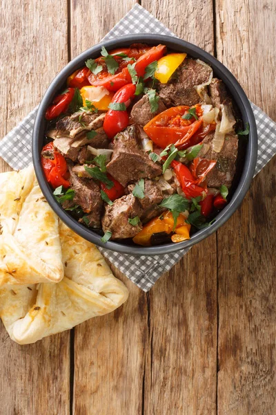 Cuisine Caucasienne Agneau Buglama Cuit Avec Des Légumes Des Herbes — Photo