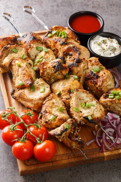 Homemade Chicken Kebab Skewers Vegetables Two Sauces Close Wooden Board — Stockfoto