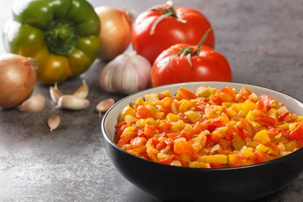 Deliciosa Salsa Sofrito Verano Pimientos Tomates Ajo Cebollas Cerca Plato — Foto de Stock