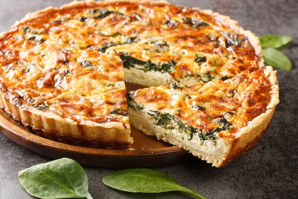 Quiche Florentine Fresh Spinach Quiche Baked Homemade Pie Crust Serve — Photo