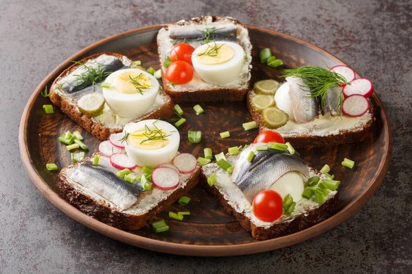 Estonian Traditional Delicacy Kiluvoileib Sandwich Fish Egg Butter Close Plate — Stock Photo, Image