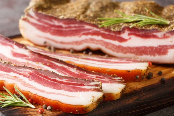 Stripy Cured Pork Side Bacon Pancetta Smoked Wood Chip Closeup — Stock Photo, Image