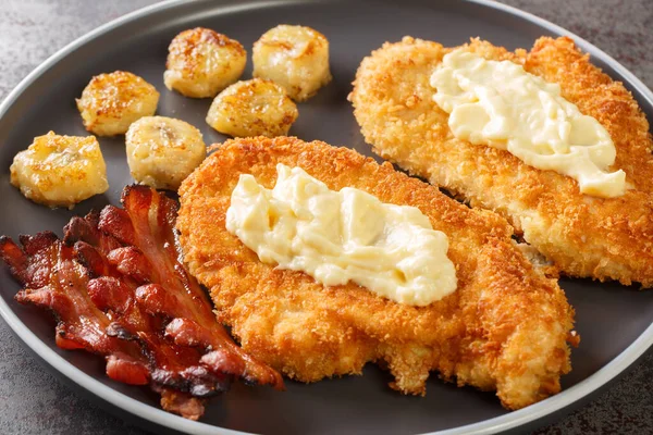 Fried Breaded Chicken Fillet White Sauce Served Bananas Bacon Close — Stock Photo, Image