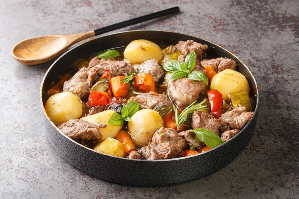 Old Traditional Dish Croatia Called Peka Sac Meat Lamb Potatoes — ストック写真