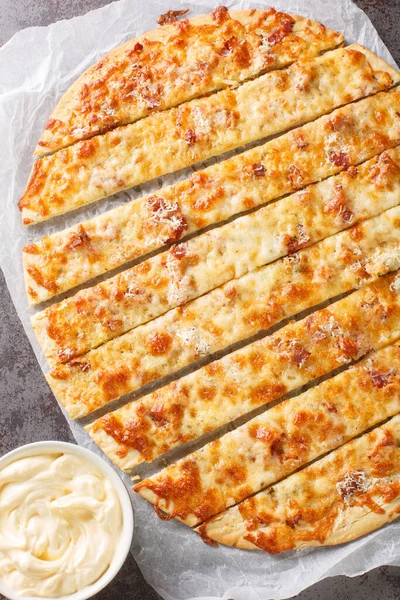 Delicious Garlic Fingers Herb Butter Melted Mozzarella Cheese Closeup Paper — ストック写真