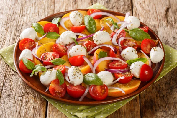 Caprese Salad Peaches Mozzarella Cheese Cherry Tomatoes Onions Basil Close — Stock Photo, Image