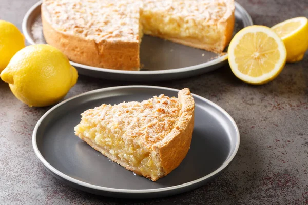 Tarte Gâteau Râpée Maison Citron Gros Plan Dans Une Assiette — Photo