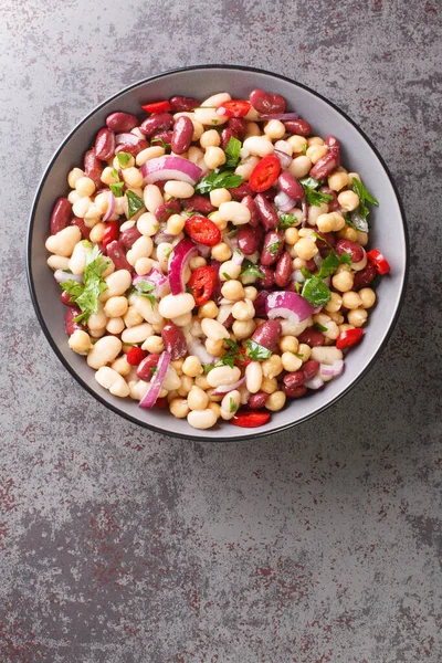 Insalata Fagioli Con Peperoncino Cipolla Delizioso Cibo Vegetariano Primo Piano — Foto Stock