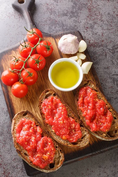 Tostadas Estilo Español Con Tomate Pan Con Primer Plano Tablero —  Fotos de Stock