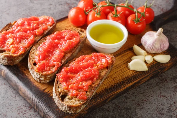 Pan Con Tomate Catalán Pan Tostado Español Frotado Con Ajo —  Fotos de Stock