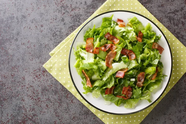 Homemade Wilted Lettuce Salad Warm Bacon Dressing Closeup Plate Table — Stock Photo, Image