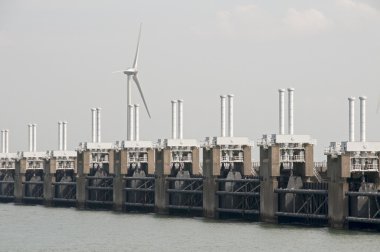 Fırtına dalgası bariyer Hollanda
