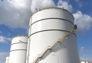 Petrol depolama tankları