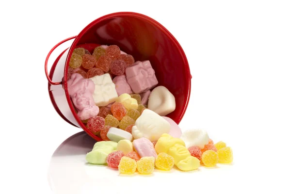 Candy voor de partij van de sint in rode emmer — Stockfoto