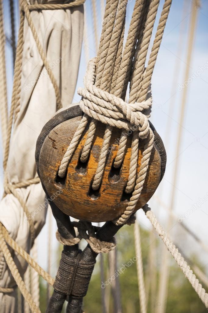 pulley with rope