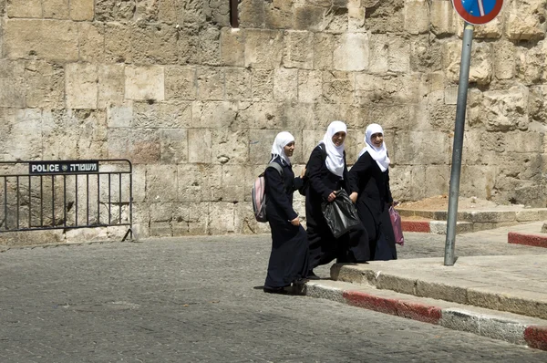 Religious girl in Jerusalem — Stock Photo, Image