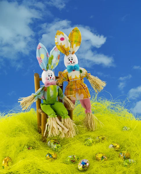 Easter bunny and eggs — Stock Photo, Image