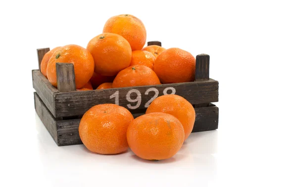 Dřevěný box s mandarine — Stock fotografie