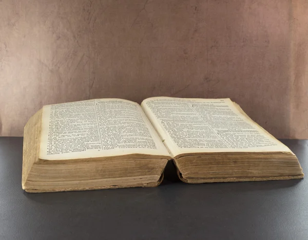 Staré bible kniha — Stock fotografie