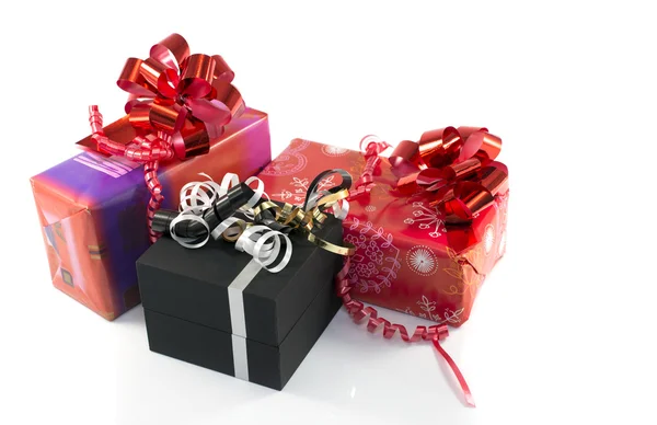 Regalos rojos y negros — Foto de Stock