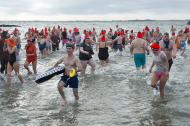 Yeni yıl geleneksel fisrt januari üzerinde Yüzme
