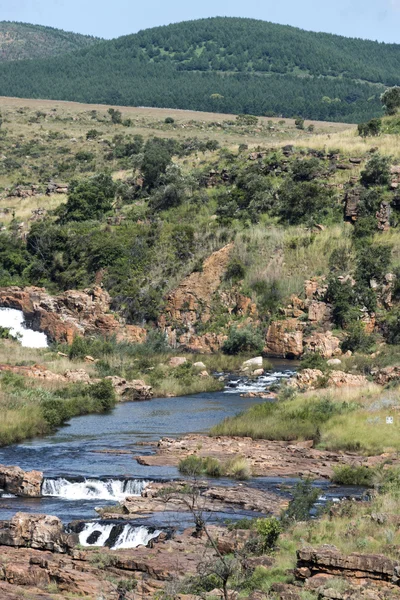 Cascada en los baches de los bourkes en Sudáfrica — Foto de Stock