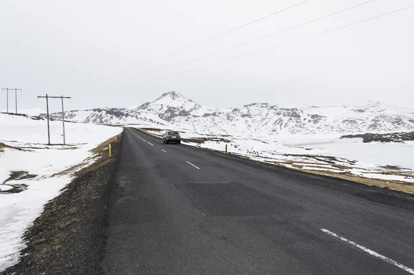 La strada per snaefellsne sull'isola ghiacciata — Foto Stock