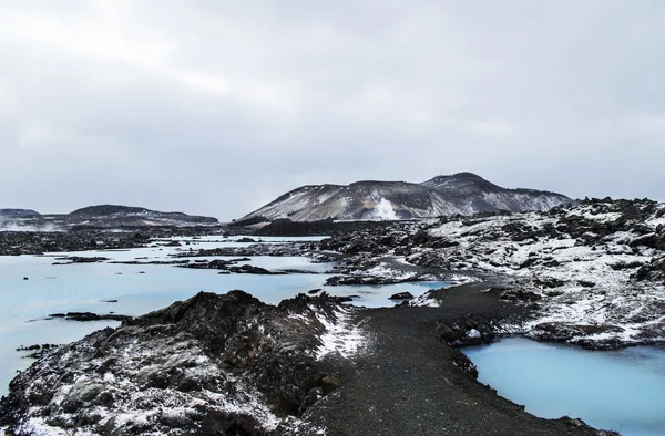 Το θέρετρο γεωθερμική μπάνιο μπλε λιμνοθάλασσα στο wnter — Φωτογραφία Αρχείου