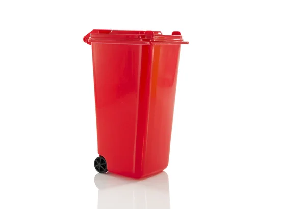 Kırmızı çöp kutusu — Stok fotoğraf