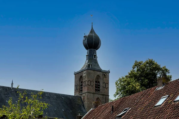 Hollanda 'daki Dwingeloo Köyü Kilisesi — Stok fotoğraf