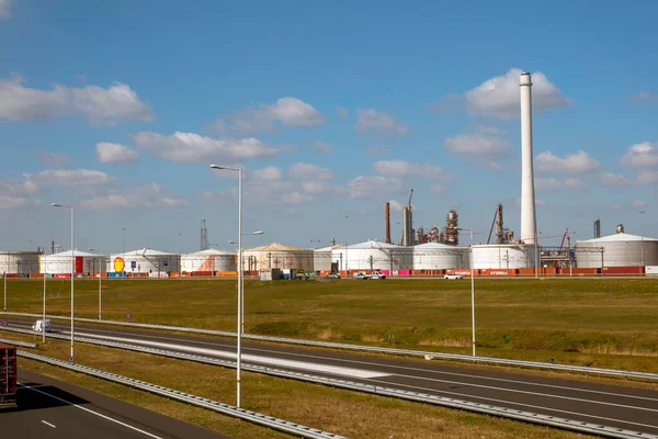 Shell raffineria pernis vicino a rotterdam in Olanda — Foto Stock