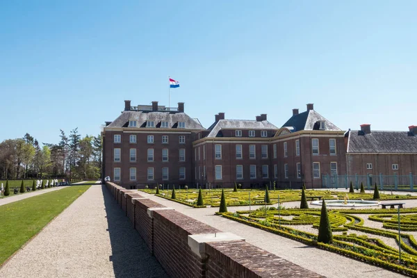 Palace Het Loo Apeldoorn Holland Med Det Hollandske Flag Rød - Stock-foto