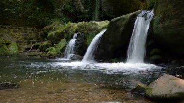Avrupa 'nın ünlü şelalesi Mullerthal Lüksemburg' da Şelale Şelalesi