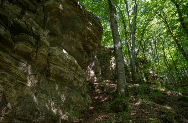 Rocas Grandes Piedras Bosque Luxembourg Calles Mullerthal — Foto de Stock
