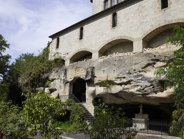 Снаружи Пещер Франциска Ассизского Деревне Brive Gailarde France — стоковое фото