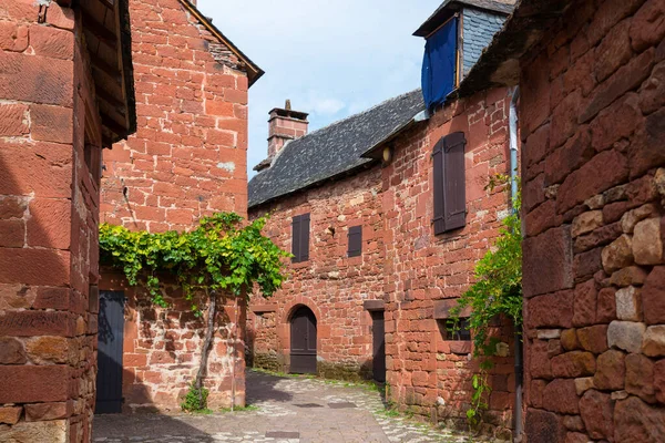 Collonges Rouge Kenmerkende Rode Bakstenen Huizen Torens Van Middeleeuwse Oude — Stockfoto