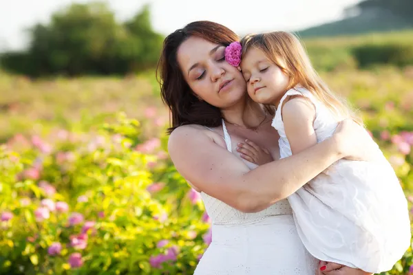 Mutter mit Tochter — Stockfoto