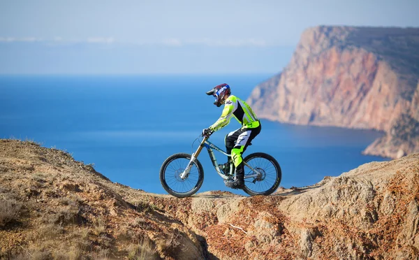 Dağ bisikleti rider — Stok fotoğraf